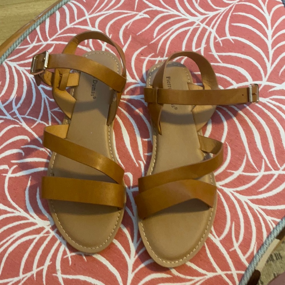 CLOSEOUT :  Pierre Dumas sandals Shoes 7 1/2